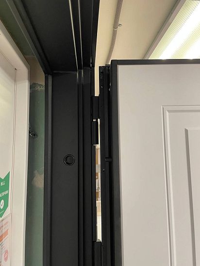 Входная дверь  