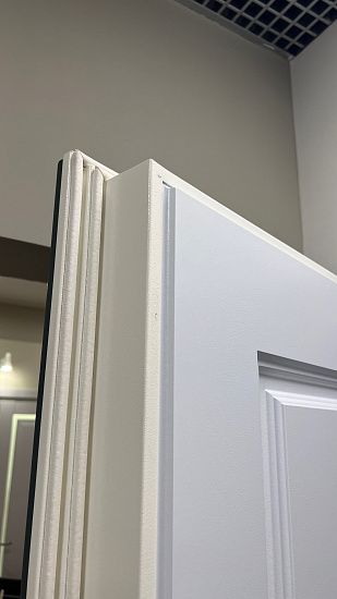 Входная дверь  