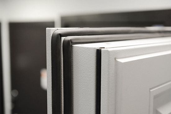 Входная дверь  